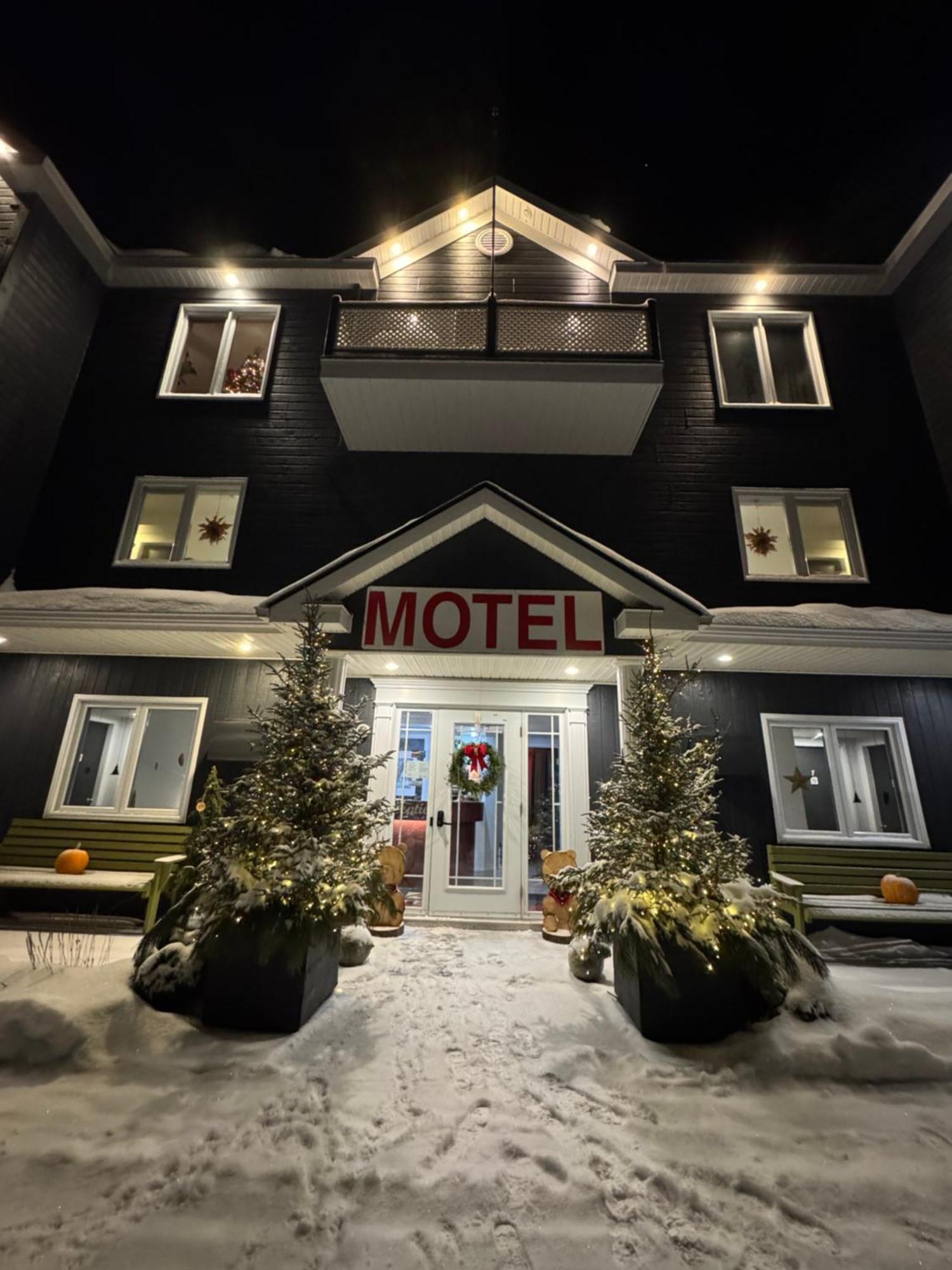 Hotel Horizon 777 Saint-Siméon Exteriér fotografie